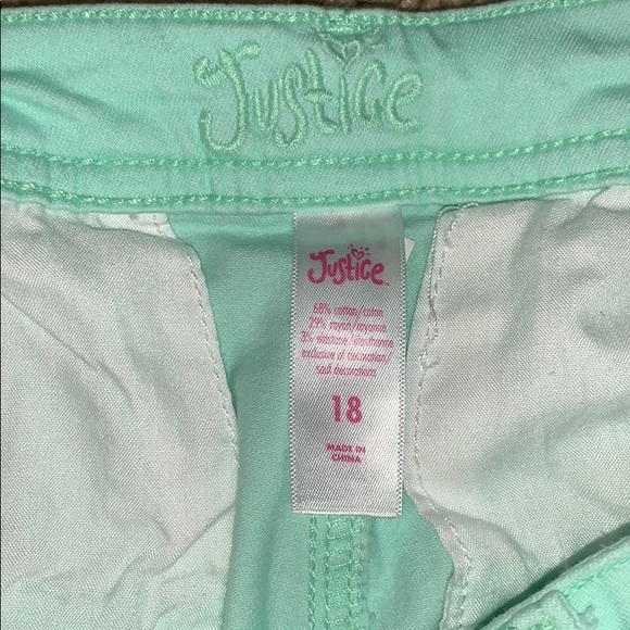 Shorts - Picture 6 of 6